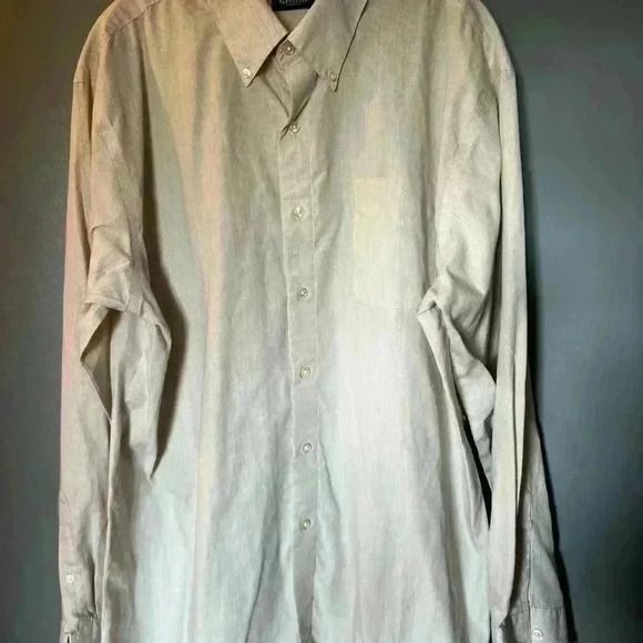 Men's Tan Button Down XL Van Heusen Dress Shirt - Picture 4 of 5